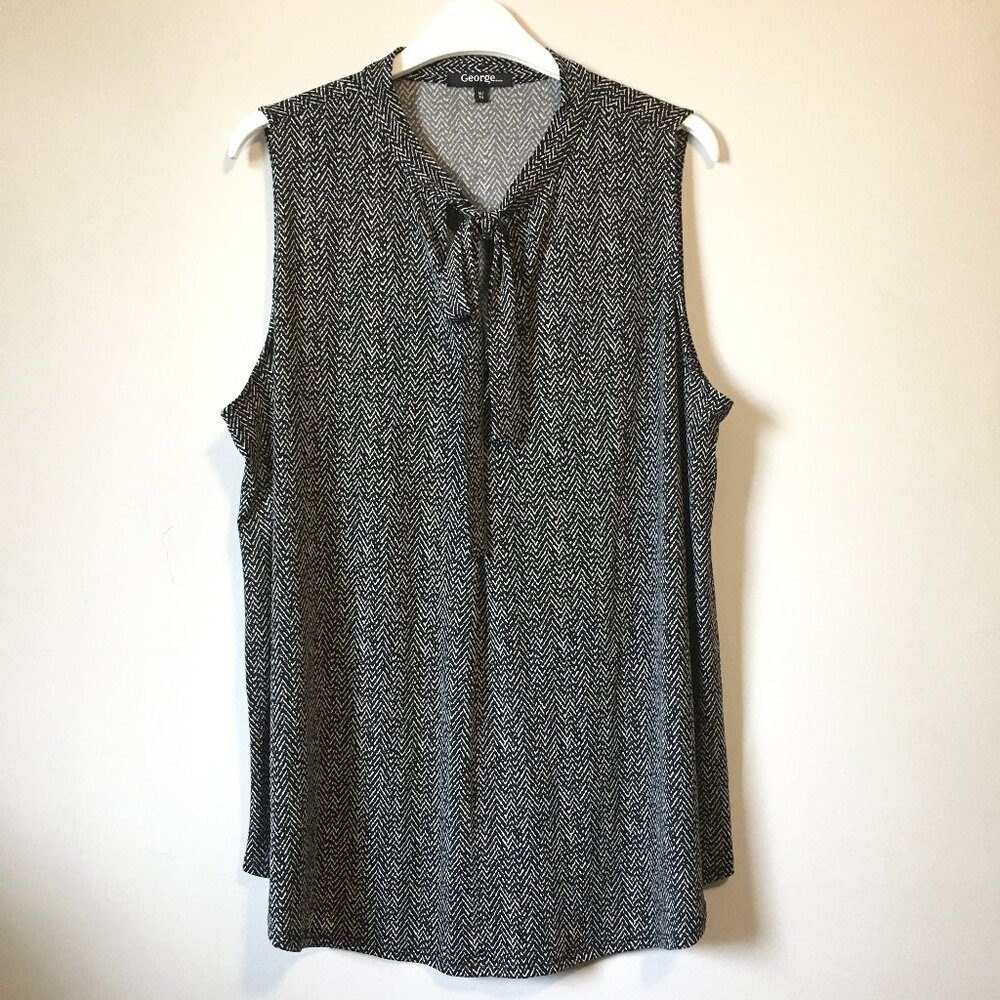 B&W Herringbone Chevron Print Bow Mock Neck Top XL Dark Academia